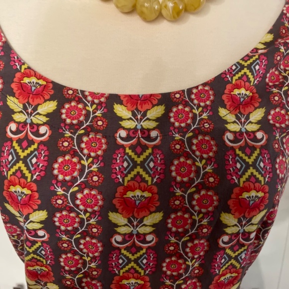 Retrolicious Medium Floral Dress - Picture 4 of 4